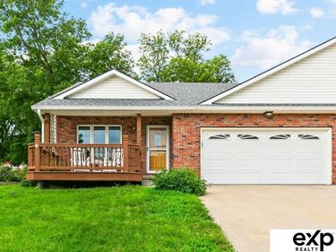 422 S 10th Street, Plattsmouth, NE 68048