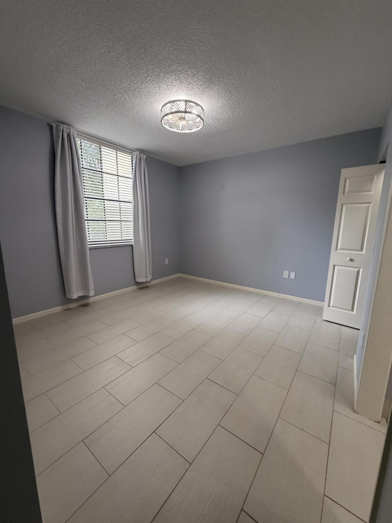 630 S Sapodilla Avenue, Unit 416, West Palm Beach, FL 33401 Photo