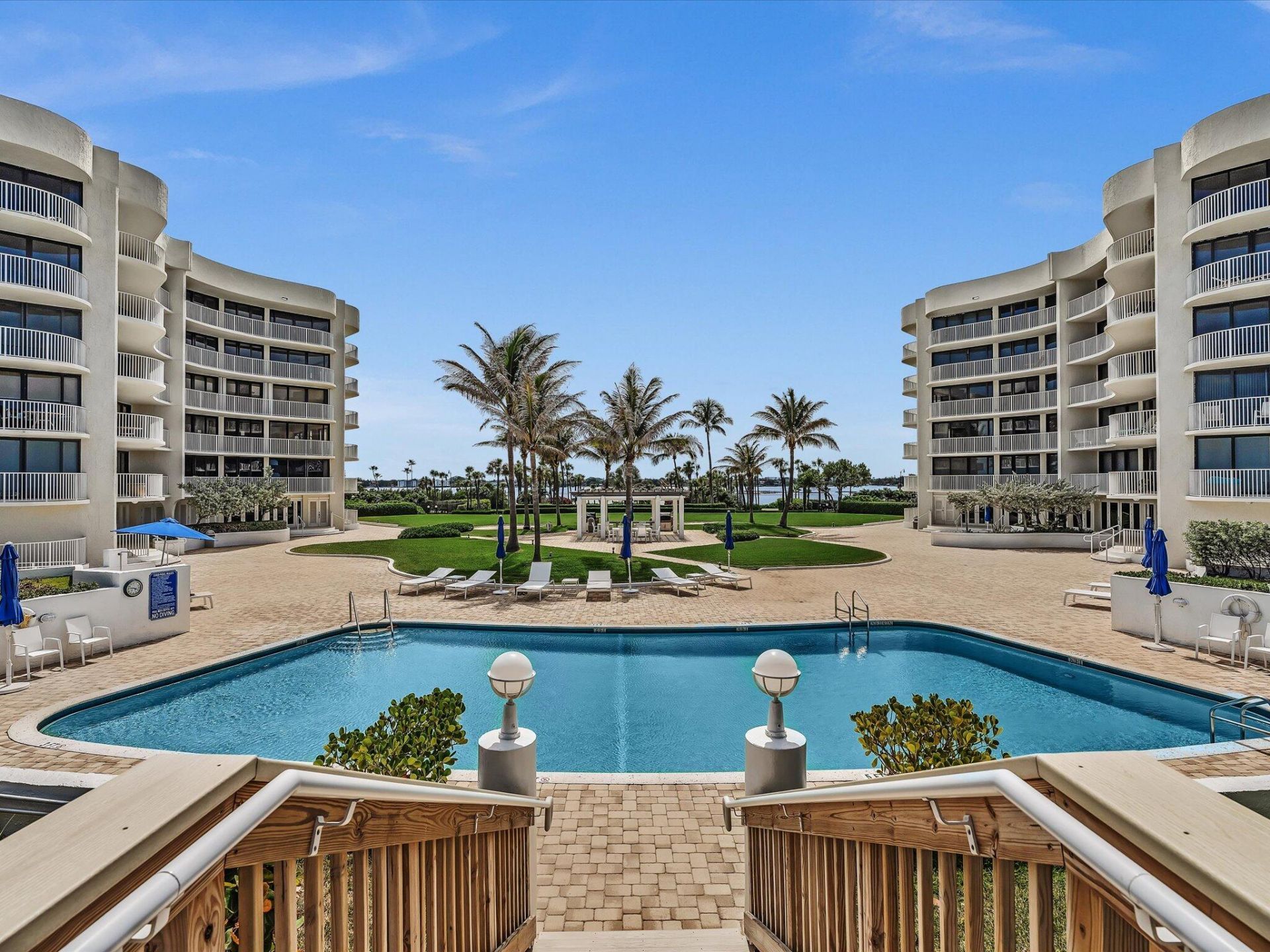 3360 S Ocean Boulevard, Unit 2a, Palm Beach, FL 33480 Photo