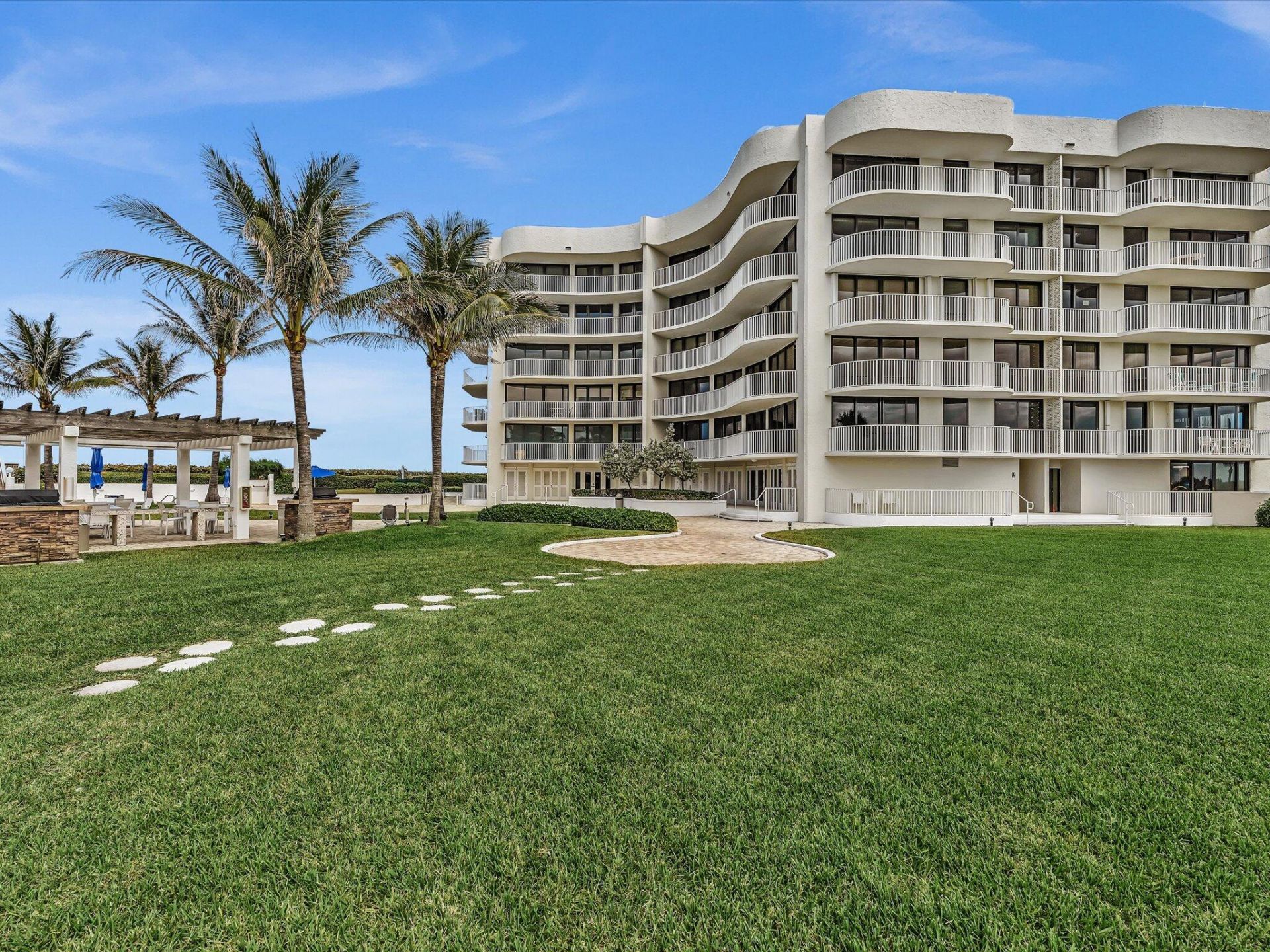 3360 S Ocean Boulevard, Unit 2a, Palm Beach, FL 33480 Photo