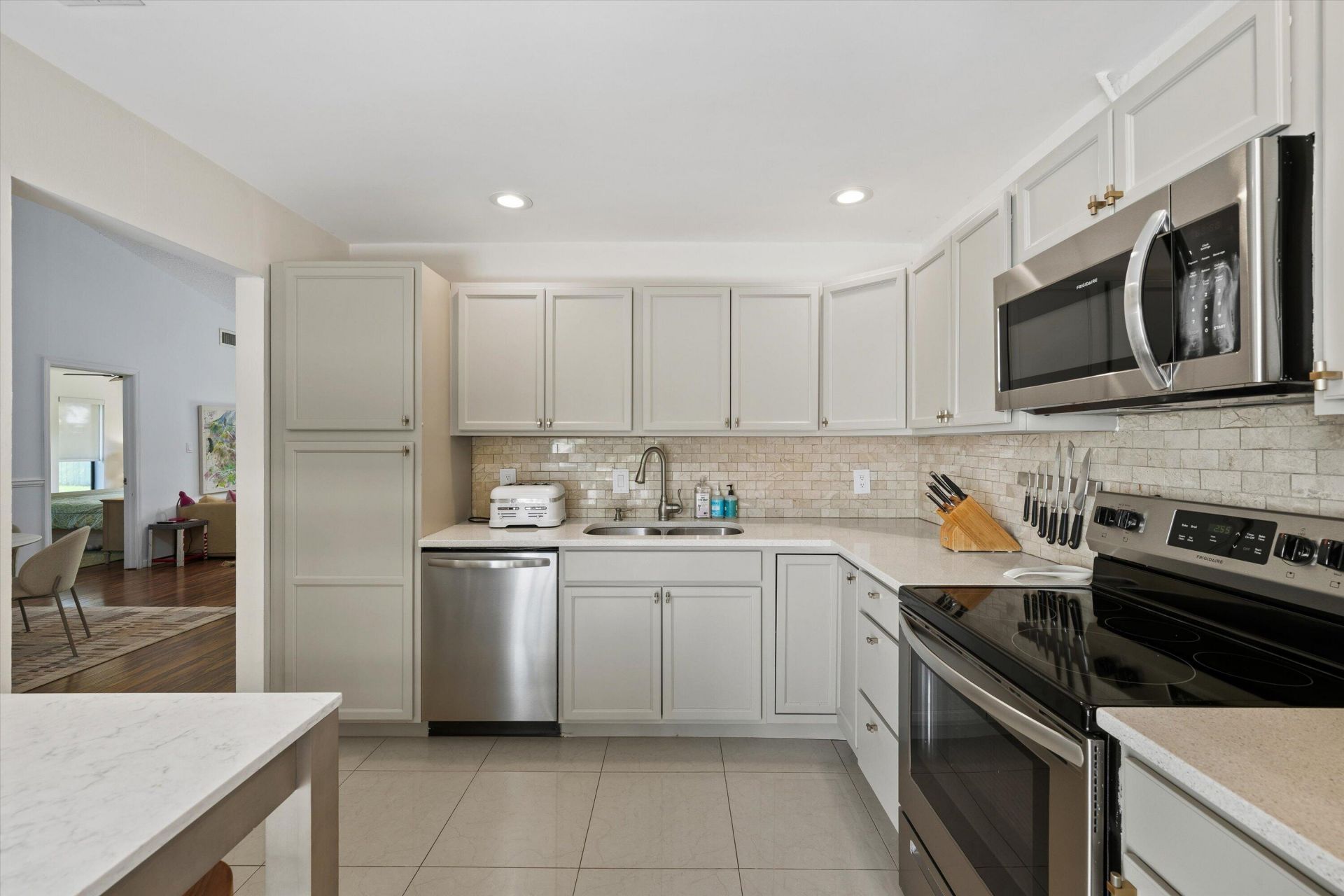 352 Wood Dale Drive, Wellington, FL 33414 Photo