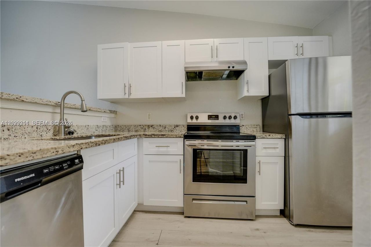 3624 NW 91st Ln, Unit 3624, Sunrise, FL 33351 Photo