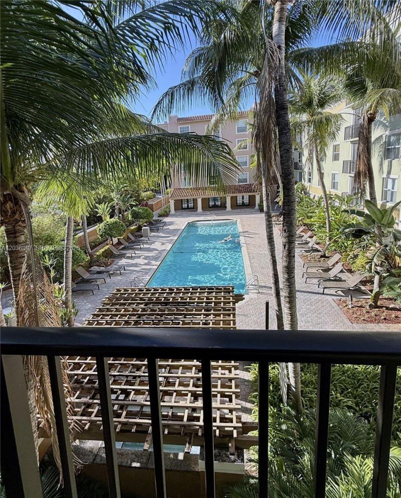1900 Van Buren St, Unit 317B, Hollywood, FL 33020 Photo