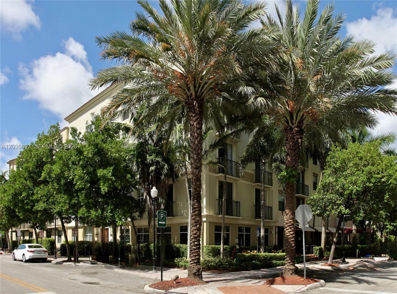 1900 Van Buren St, Unit 317B, Hollywood, FL 33020 Photo