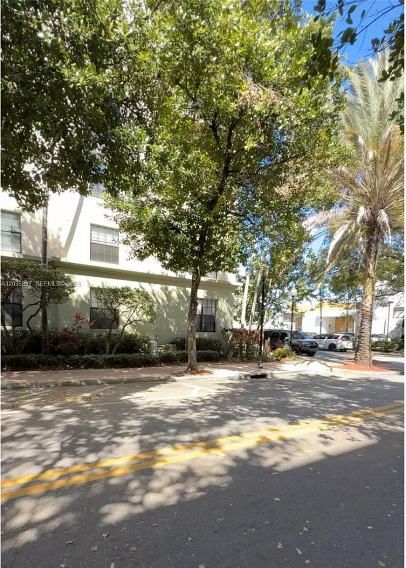 1900 Van Buren St, Unit 317B, Hollywood, FL 33020 Photo