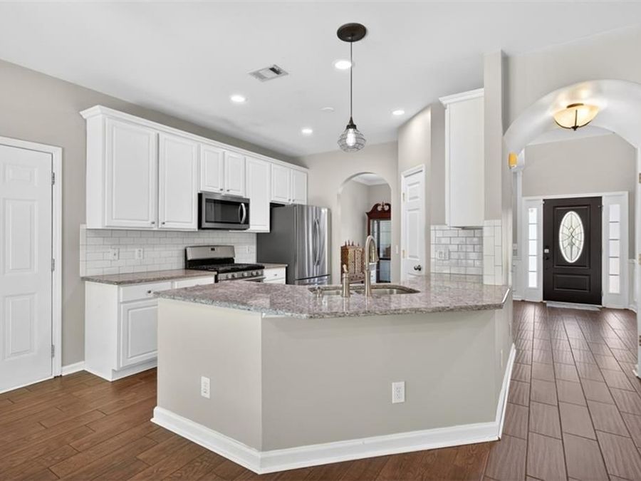 Property Image 16