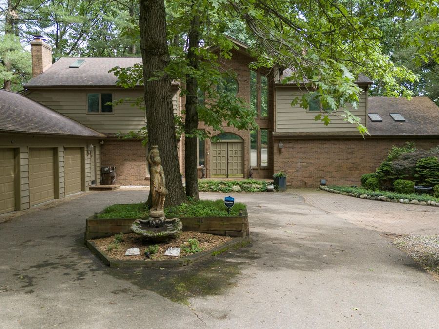 Property Image 100