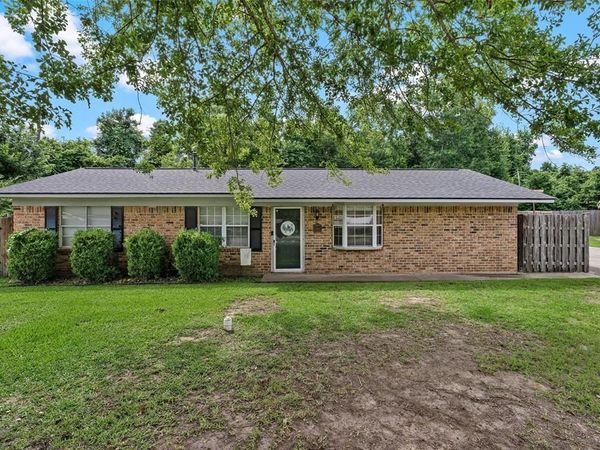 110 Wisteria Circle , Haughton, LA 71037