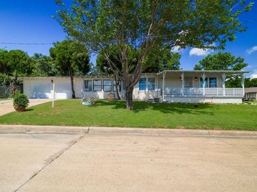 3500 New York Avenue, Fort Worth, TX 76110