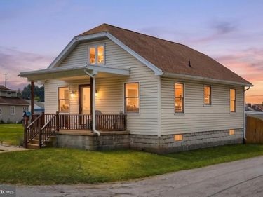 2151 MAPLE ROAD, YORK, PA 17408
