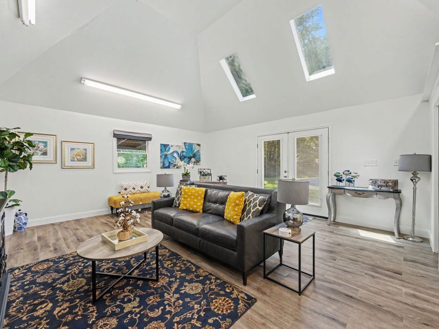 Property Image 104