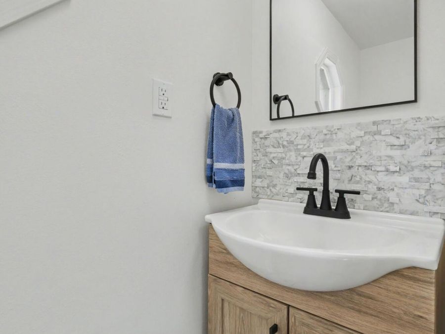 Property Image 109