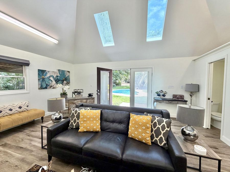 Property Image 111