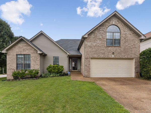 5245 Catspaw Dr, Antioch, TN 37013