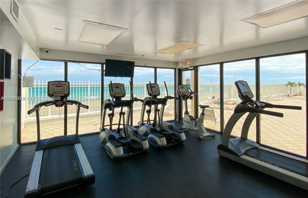 3505 S Ocean Dr, Unit 705, Hollywood, FL 33019 Photo