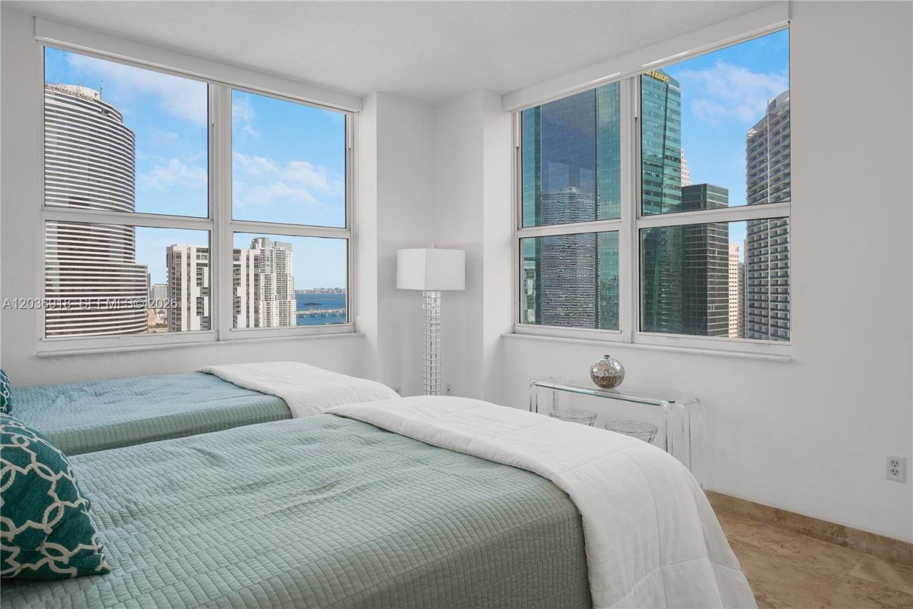 31 SE 5th St , Unit 3812, Miami, FL 33131 Photo