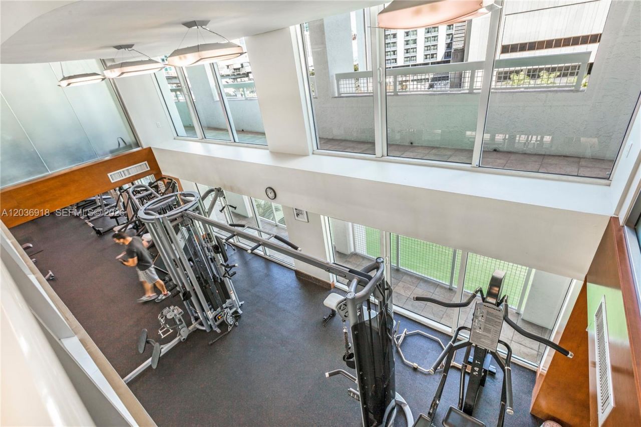 31 SE 5th St , Unit 3812, Miami, FL 33131 Photo