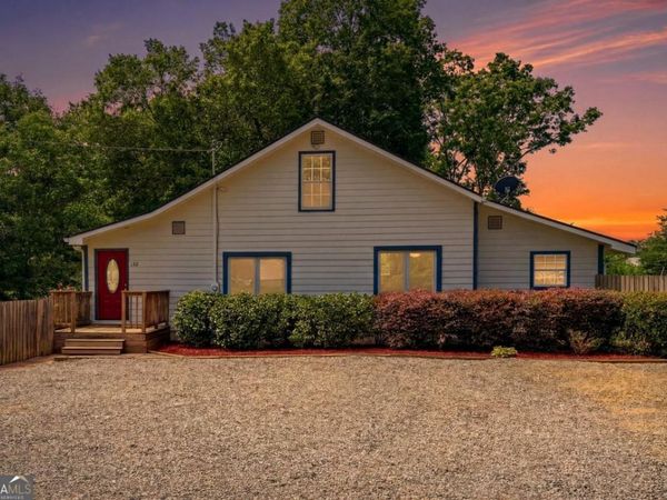 135 Grogan Road NE, White, GA 30184