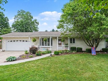 24064 Redfield Street, Edwardsburg, MI 49112