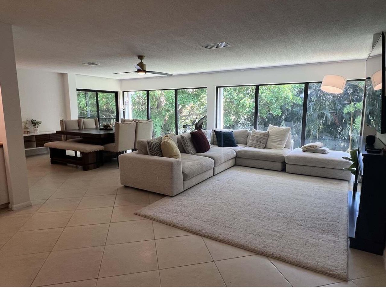 1639 Embassy Drive, West Palm Beach, FL 33401 Photo