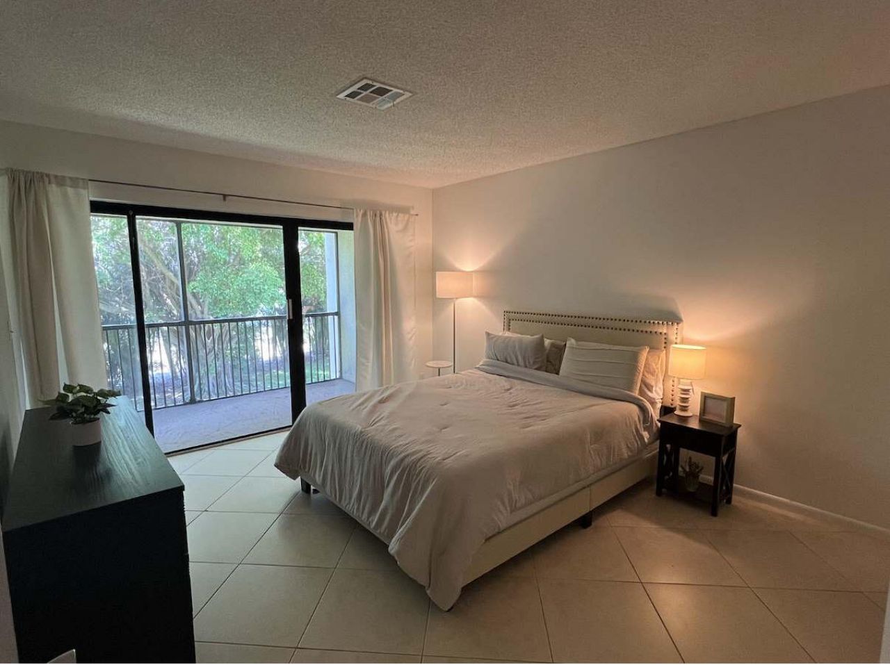 1639 Embassy Drive, West Palm Beach, FL 33401 Photo