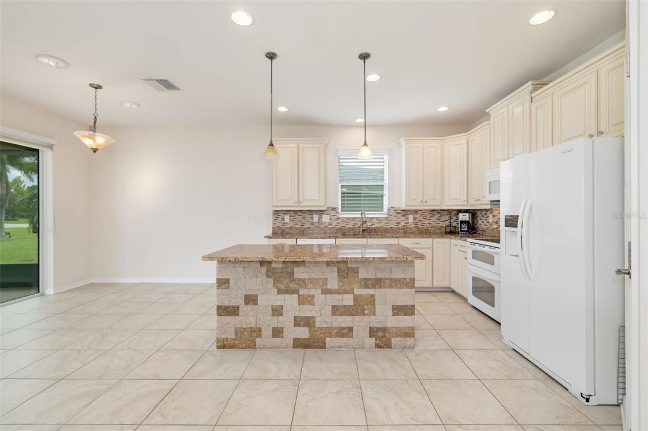 7726 111th Terrace E, Parrish, FL 34219 Photo