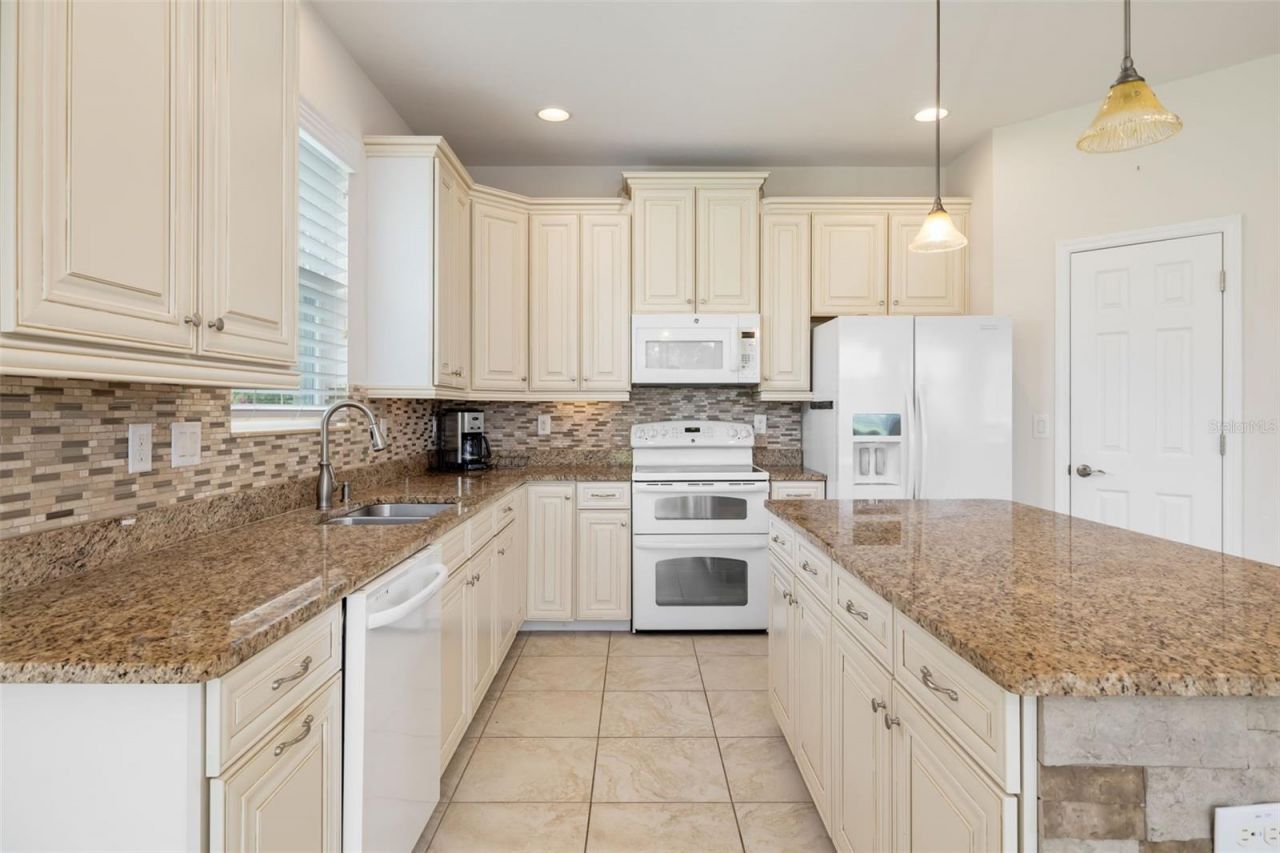 7726 111th Terrace E, Parrish, FL 34219 Photo