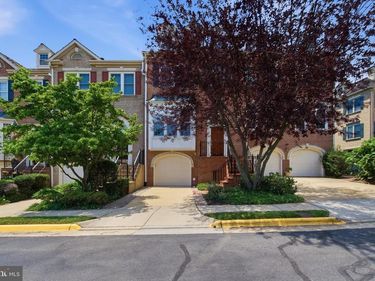 6323 BARCROFT MEWS DRIVE, FALLS CHURCH, VA 22041