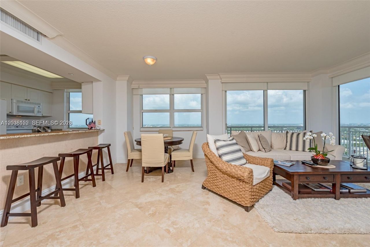 19501 W Country Club Dr, Unit 2513, Aventura, FL 33180 Photo
