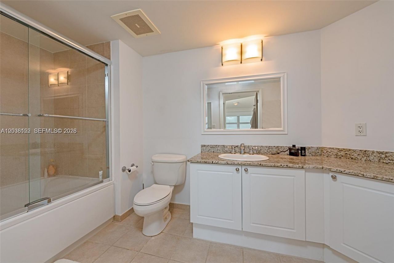 19501 W Country Club Dr, Unit 2513, Aventura, FL 33180 Photo