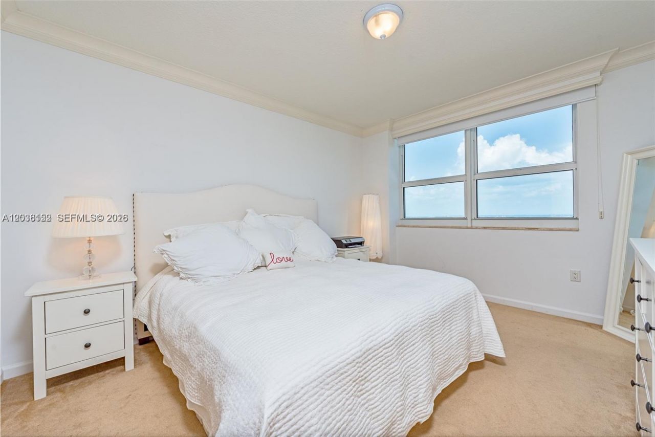 19501 W Country Club Dr, Unit 2513, Aventura, FL 33180 Photo