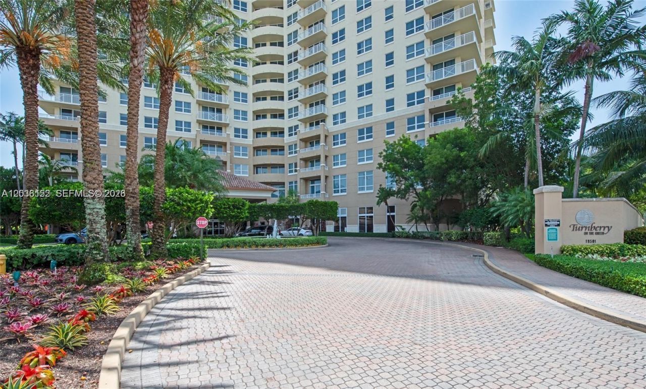 19501 W Country Club Dr, Unit 2513, Aventura, FL 33180 Photo
