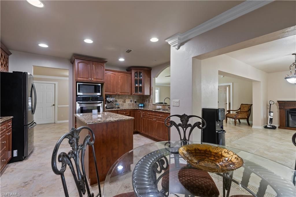 3760 Golden Gate Blvd E, Naples, FL 34120 Photo