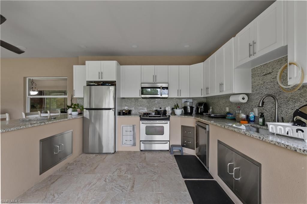 3760 Golden Gate Blvd E, Naples, FL 34120 Photo