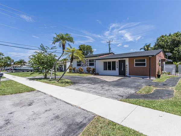 6230 SW 16th Ct , North Lauderdale, FL 33068