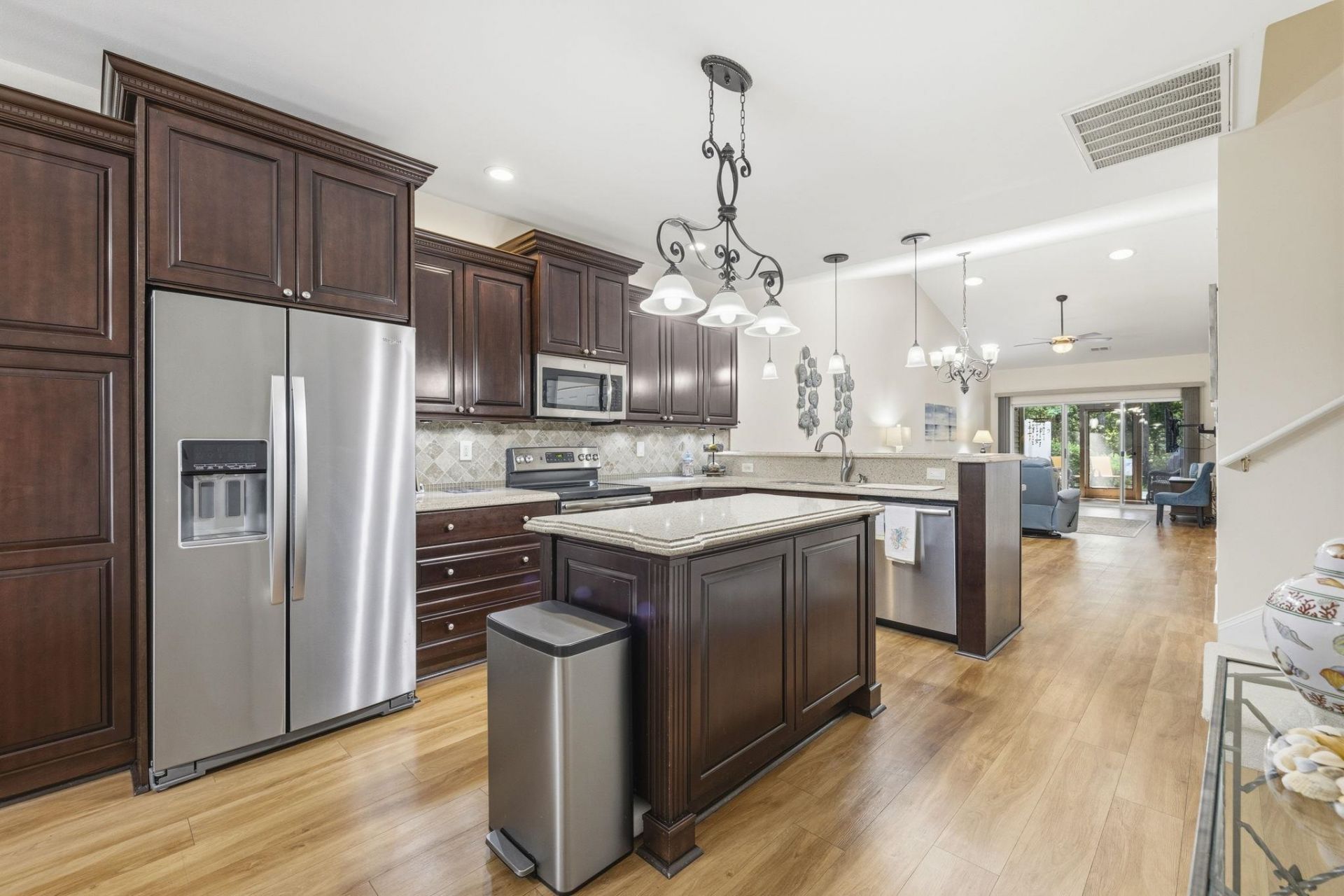 744 Pinehurst Ln. Photo 13