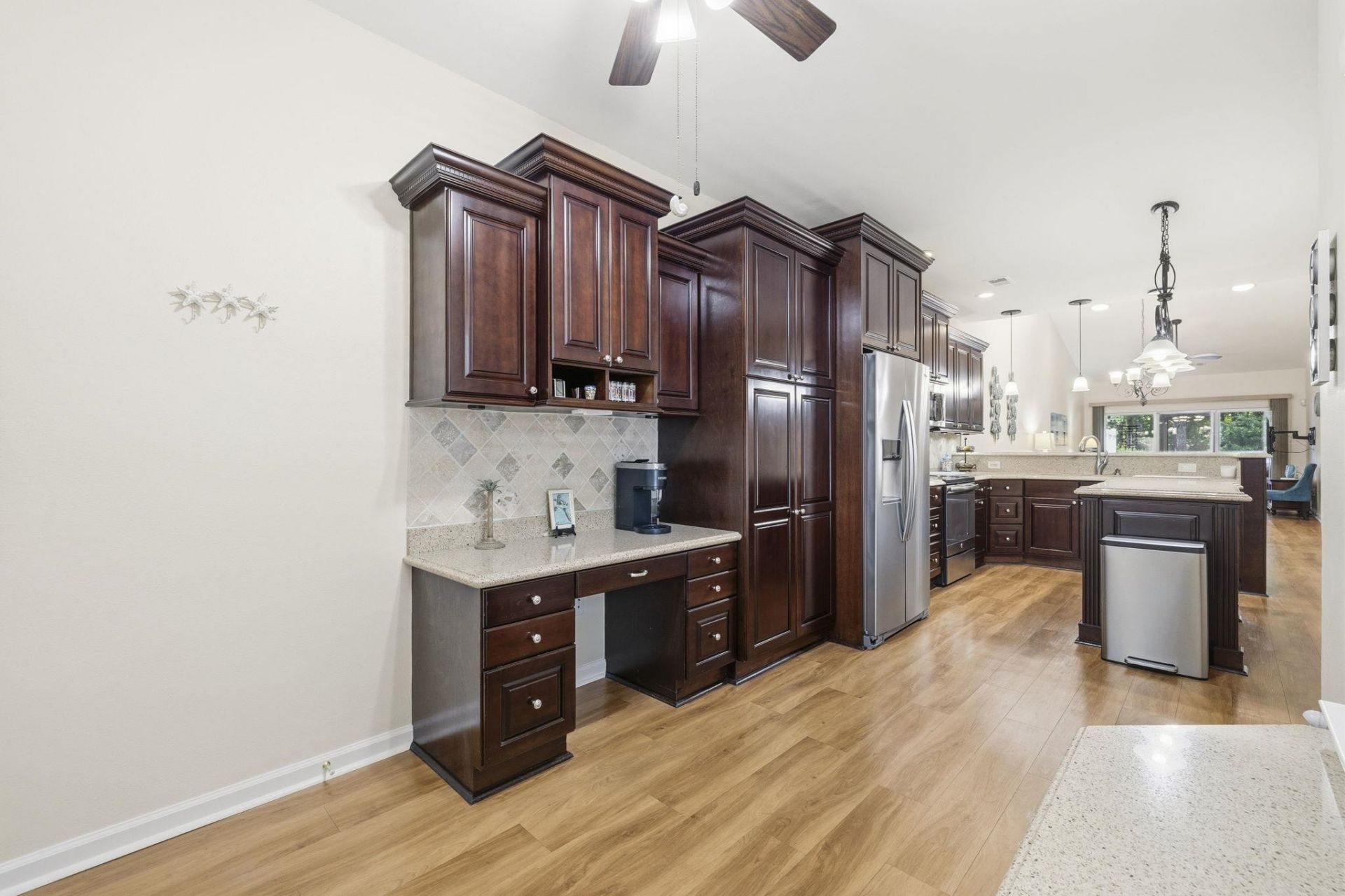 744 Pinehurst Ln. Photo 16