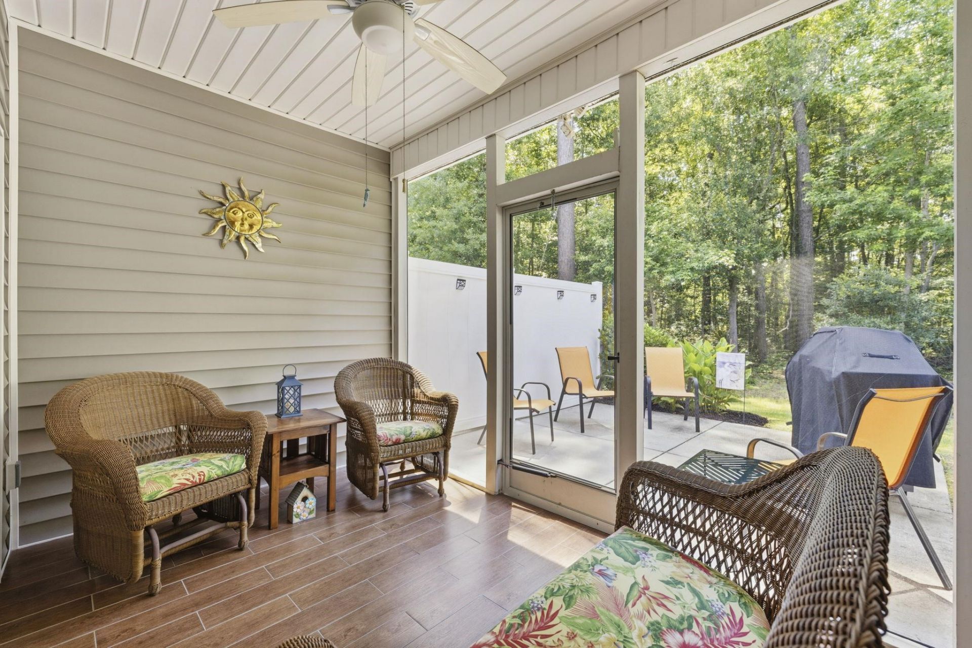 744 Pinehurst Ln. Photo 31