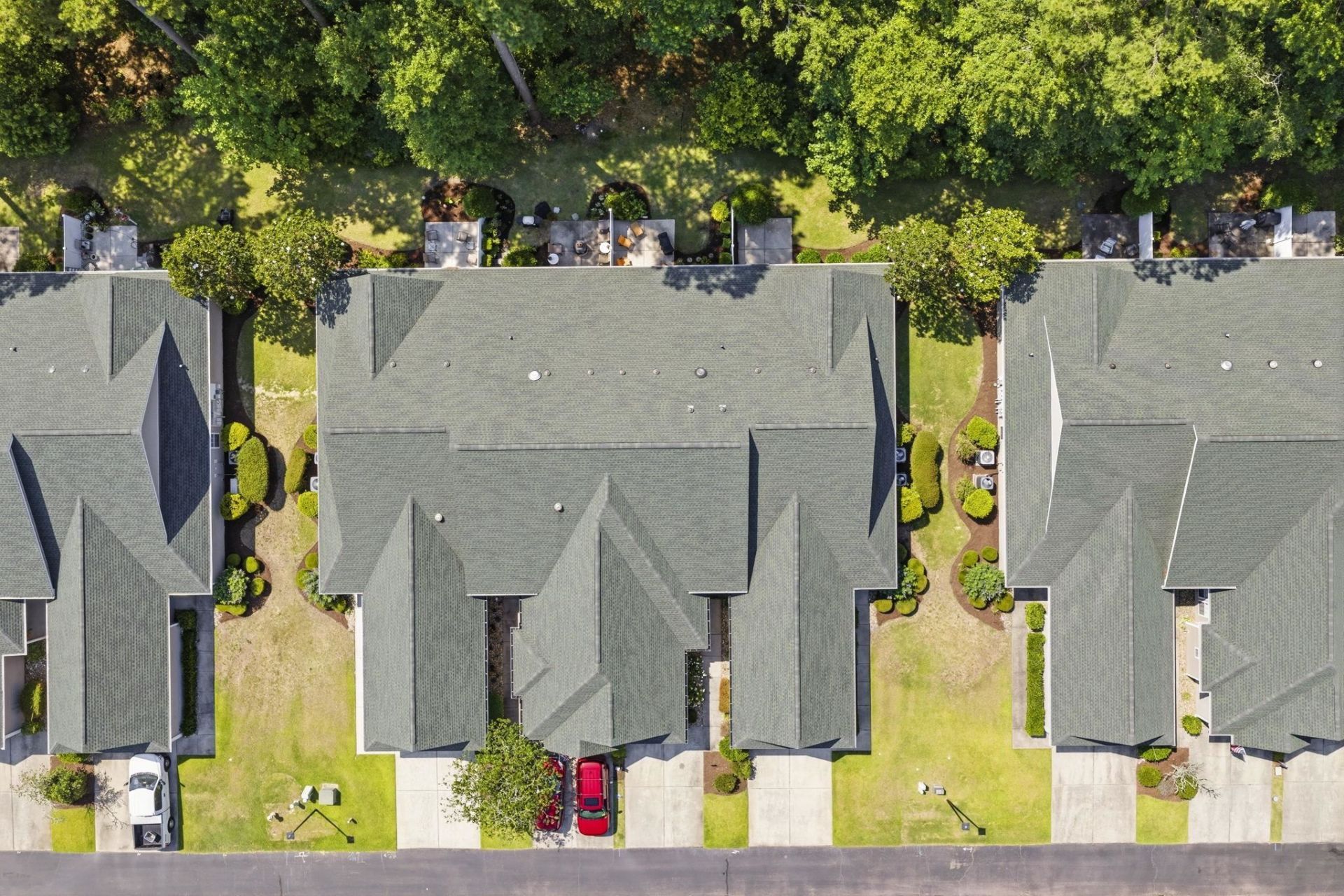 744 Pinehurst Ln. Photo 34