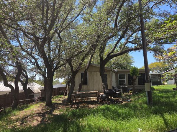 638 Tamarack DR, Canyon Lake, TX 78133