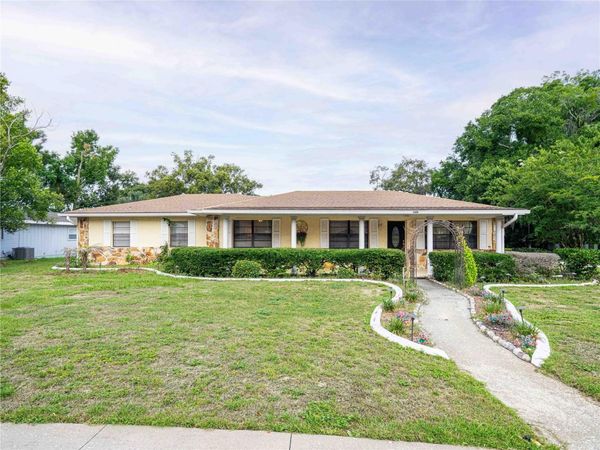 200 S MAIN AVENUE , MINNEOLA, FL 34715