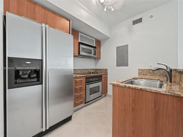 9055 SW 73rd Ct , Unit 1004, Pinecrest, FL 33156