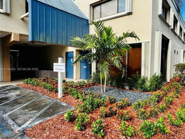 12350 SW 132nd Ct , Unit 201, Miami, FL 33186