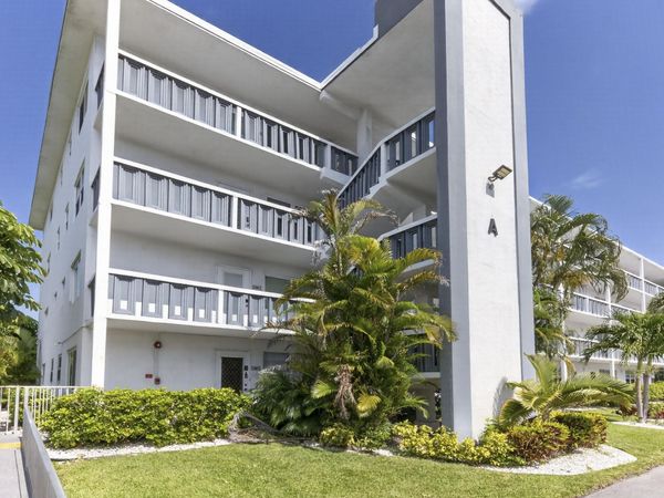 2002 Berkshire, Unit 2002, Deerfield Beach, FL 33442