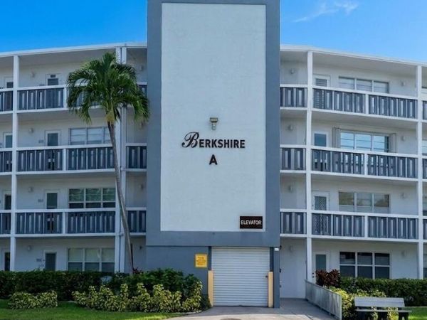 2002 Berkshire A, Unit 2002, Deerfield Beach, FL 33442