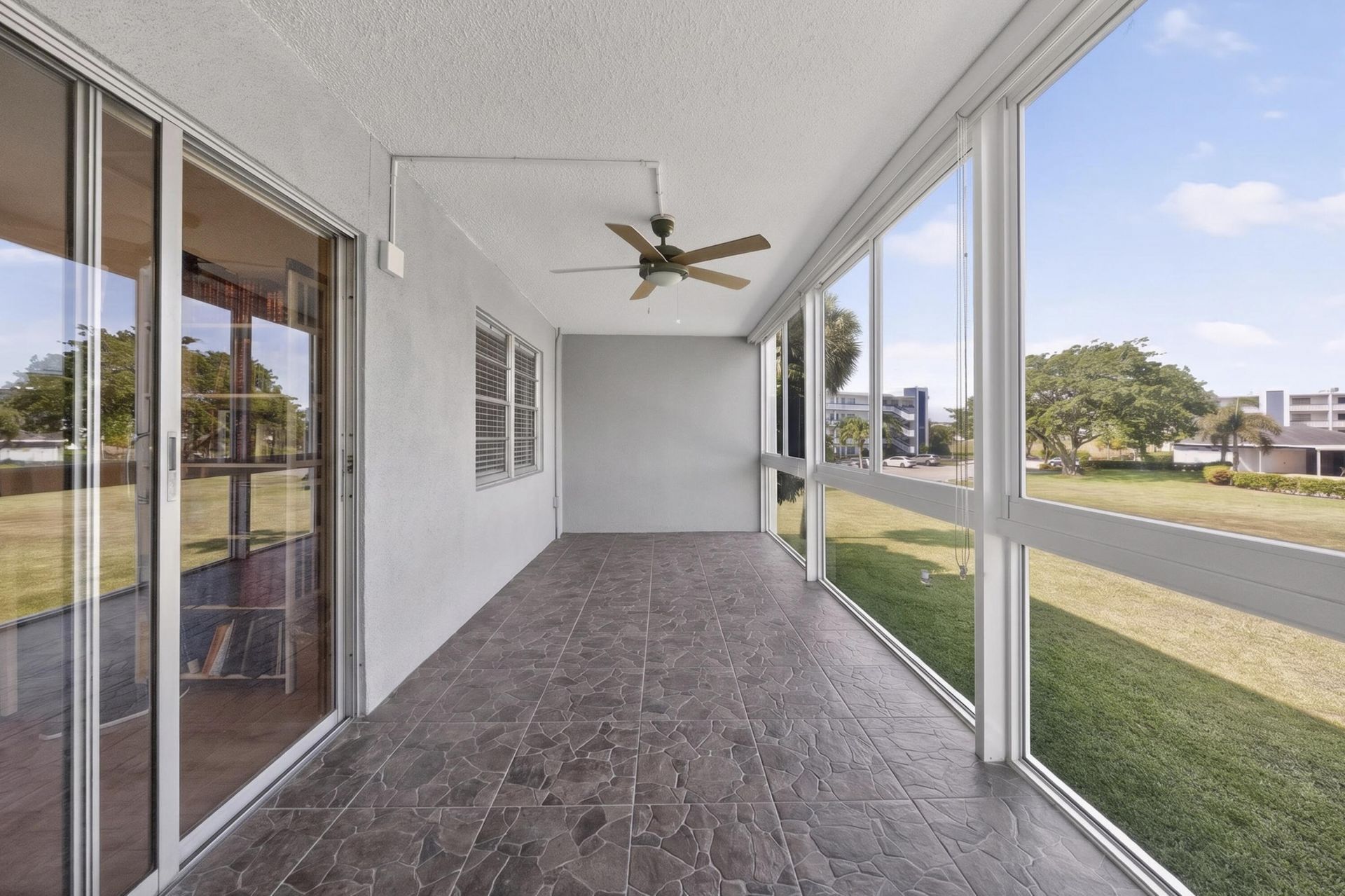 2002 Berkshire A, Unit 2002, Deerfield Beach, FL 33442 Photo