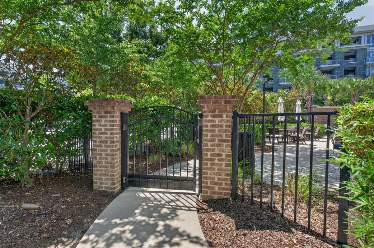 155 Wingo Way Photo 29