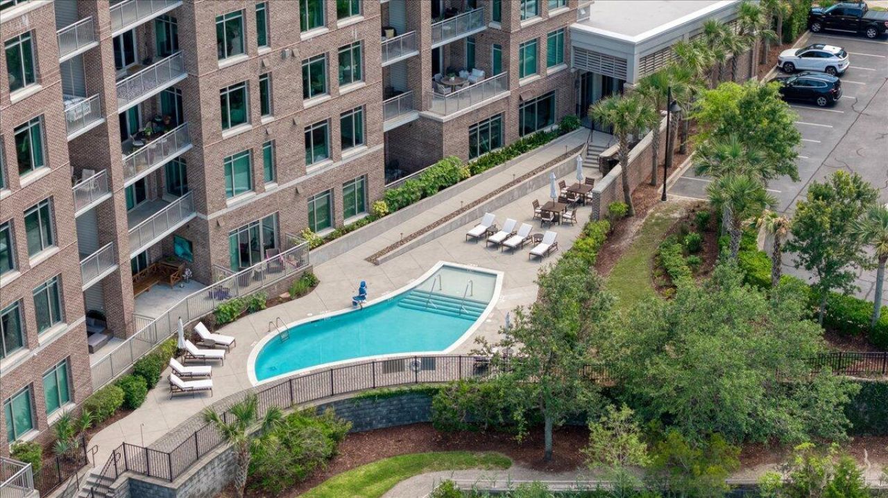 155 Wingo Way Photo 35