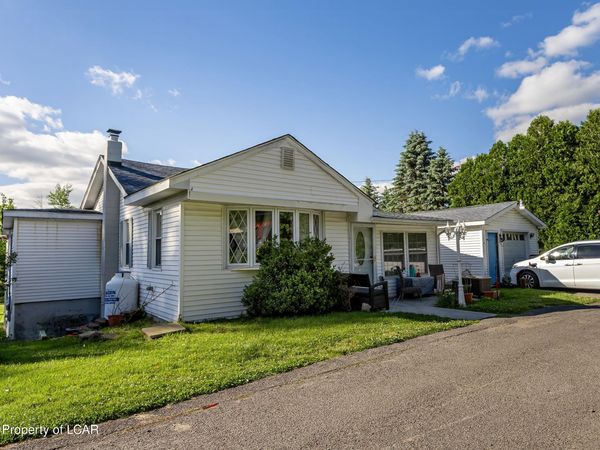 401 & 405 Daleville Highway, Covington Twp, PA 18444