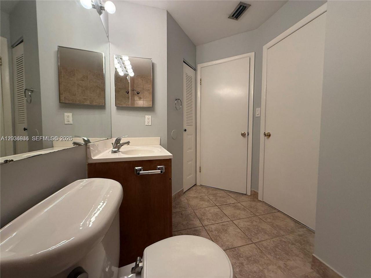937 Coral Club Dr, Unit 937, Coral Springs, FL 33071 Photo